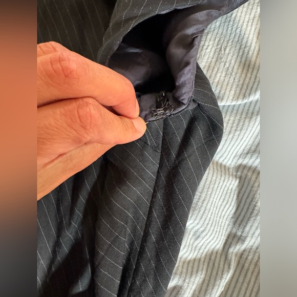 🟢Ann Taylor LOFT size 12 pin stripe sleeveless black dress. 🟢 - Picture 8 of 8